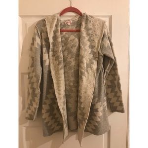 Woven heart cream and grey sweater